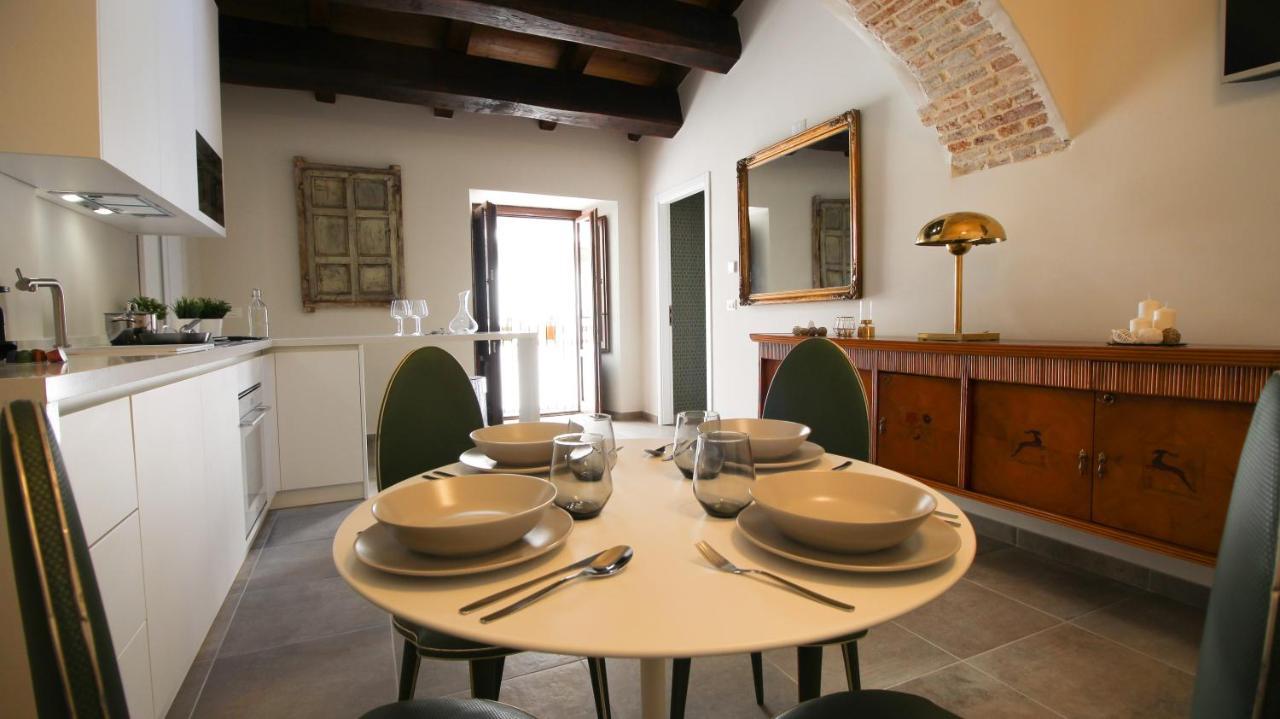 Nel Cuore Dell'Aquila Bnb Bagian luar foto