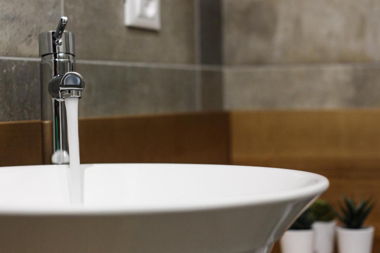 Nel Cuore Dell'Aquila Bnb Bagian luar foto