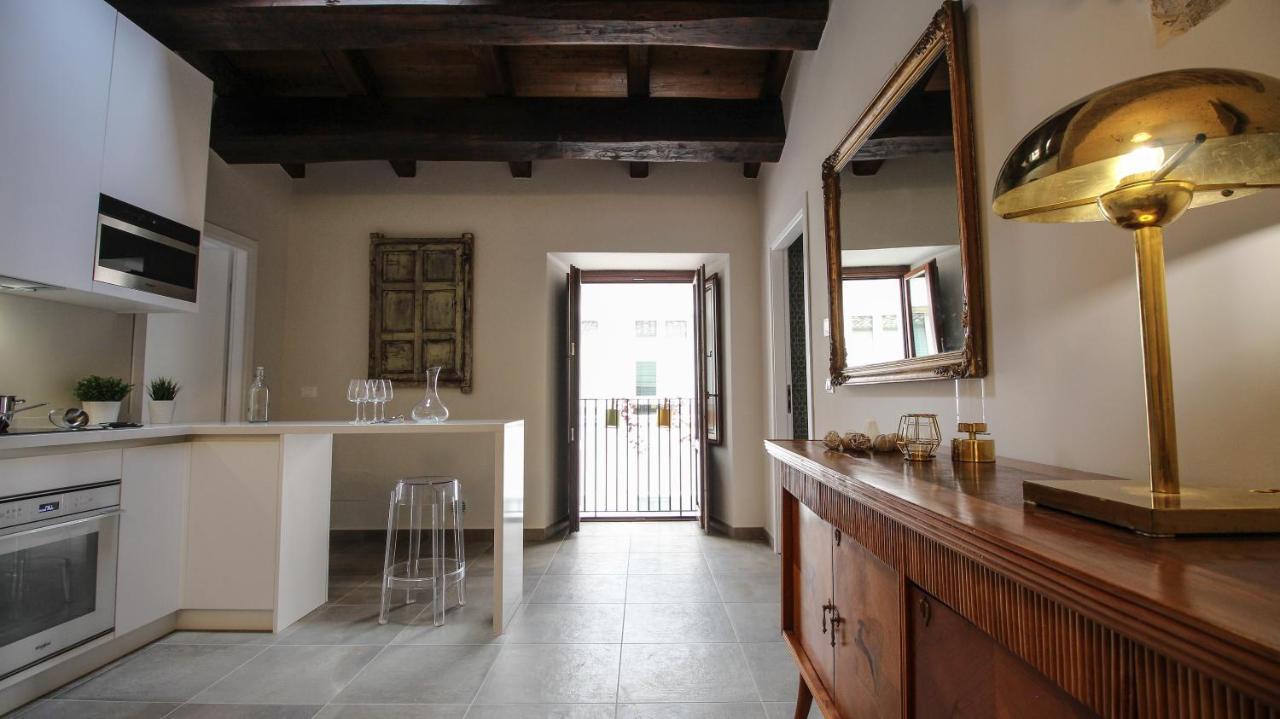Nel Cuore Dell'Aquila Bnb Bagian luar foto