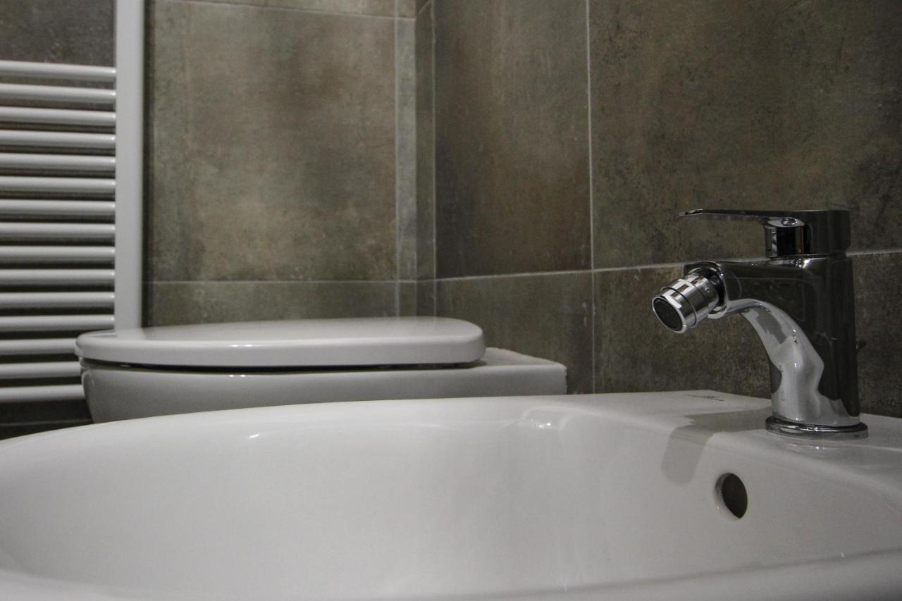 Nel Cuore Dell'Aquila Bnb Bagian luar foto